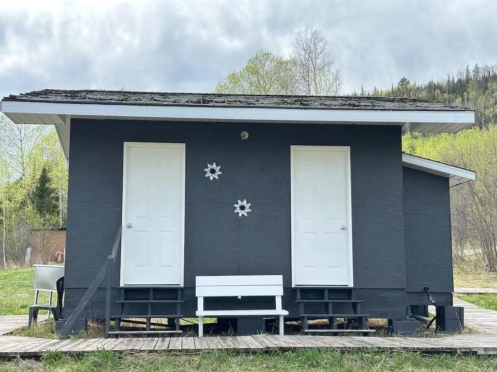 7081 Hwy 61, Neebing, ON - Outdoor