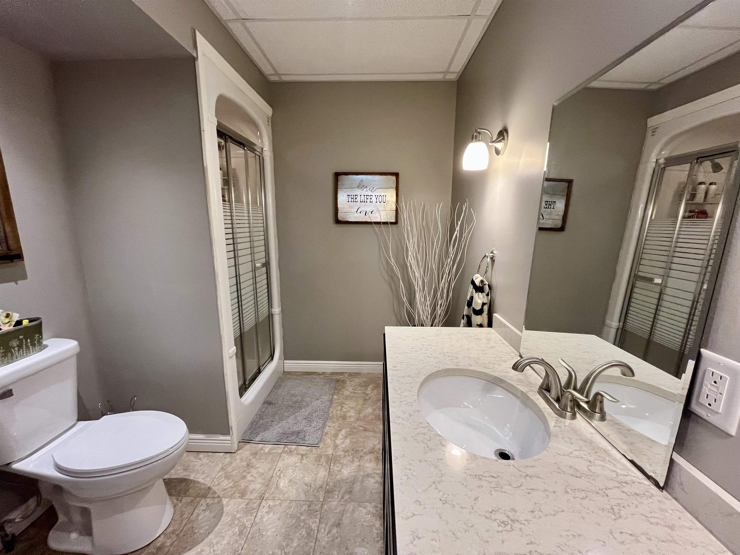 633 Church St, Fort Frances, ON - Indoor Photo Showing Bathroom