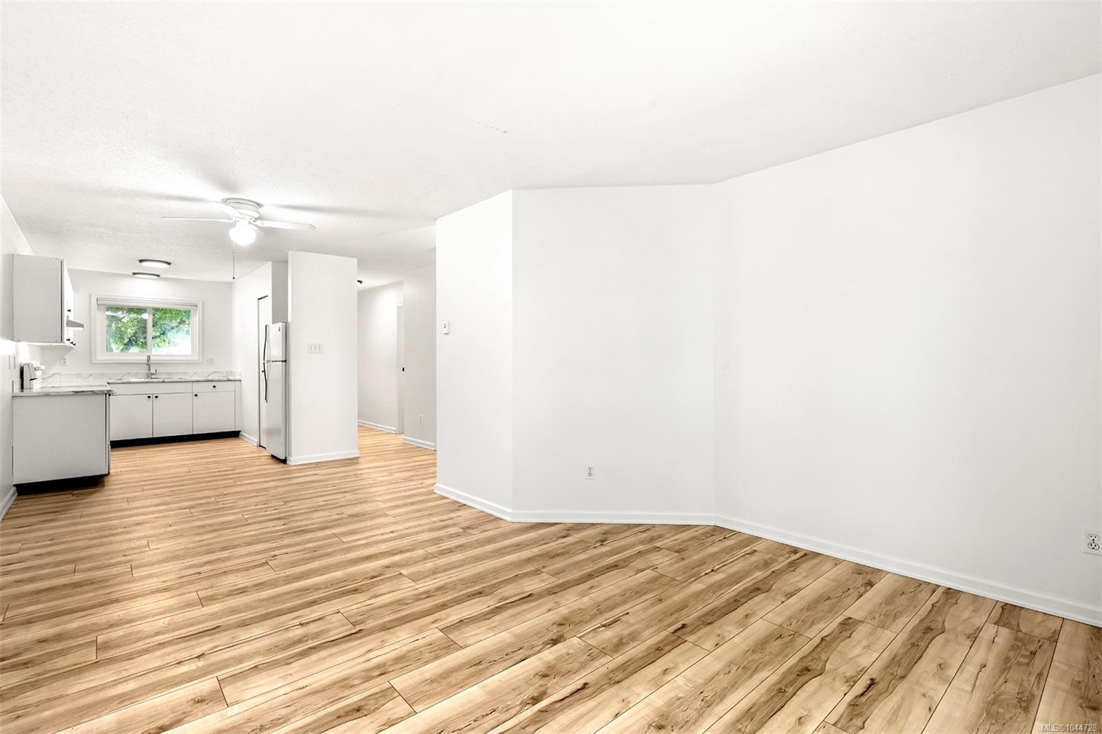 #8-1520 Piercy Ave, Courtenay, BC - Indoor