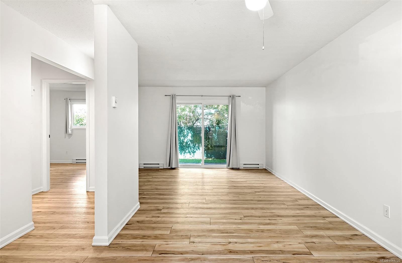 #8-1520 Piercy Ave, Courtenay, BC - Indoor Photo Showing Other Room