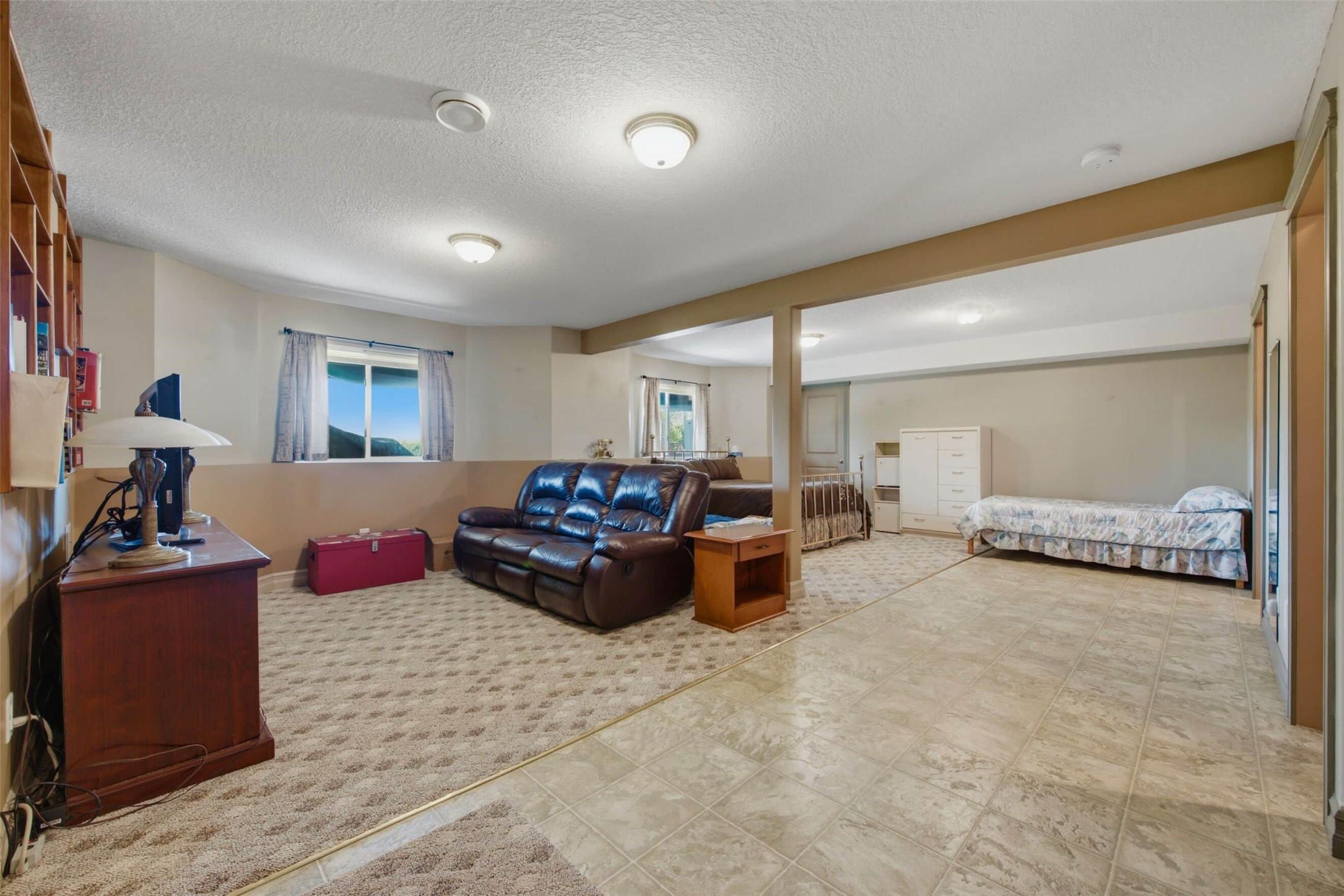 594 Mountain Drive, Vernon, BC - Indoor