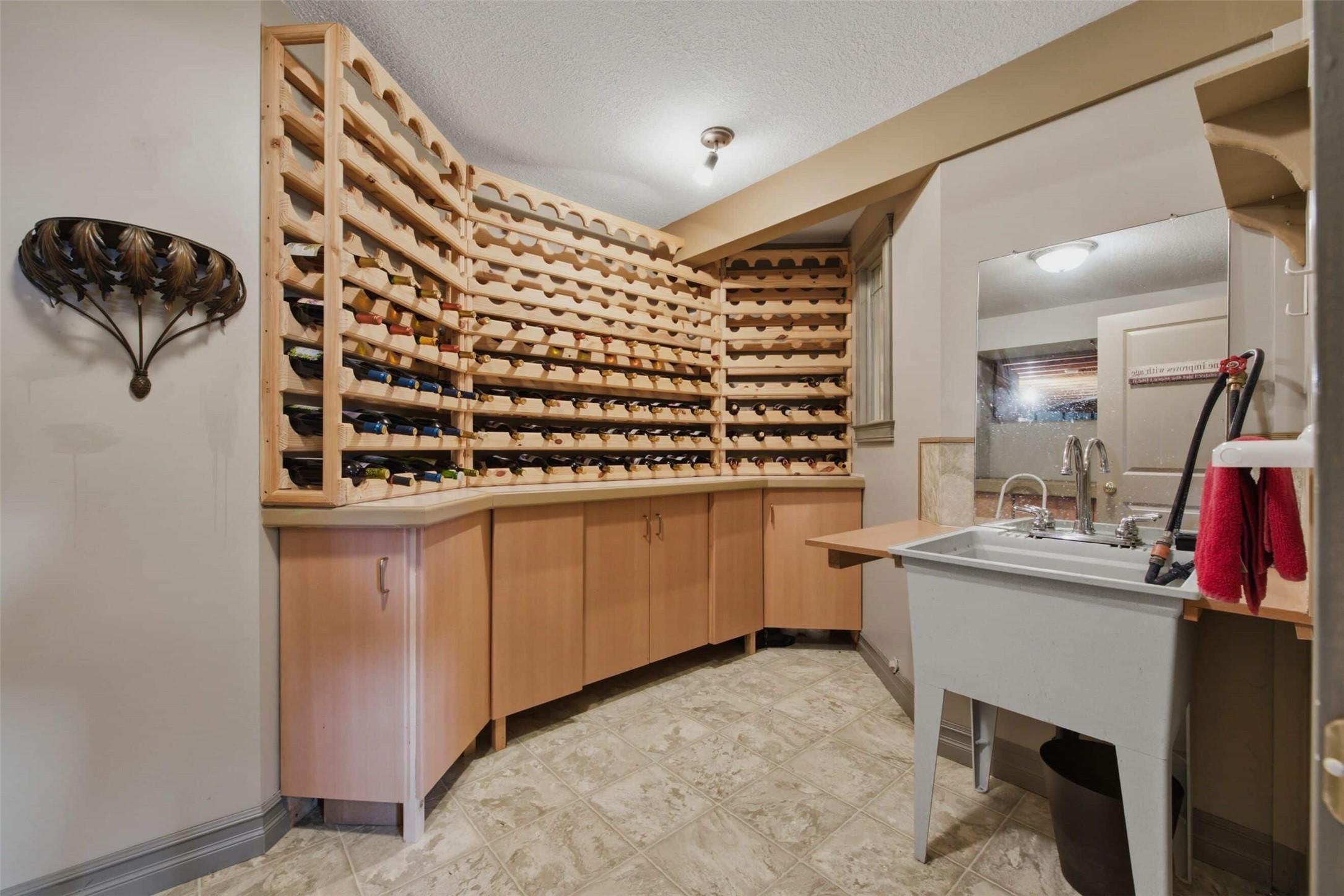 594 Mountain Drive, Vernon, BC - Indoor