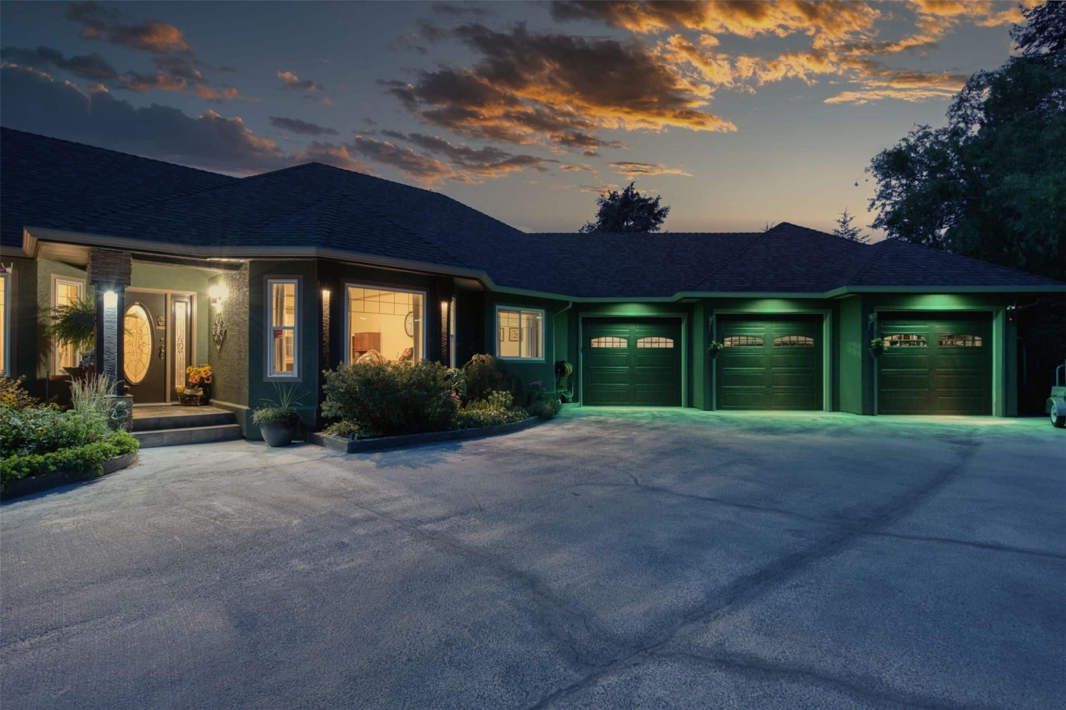 594 Mountain Drive, Vernon, BC - Outdoor