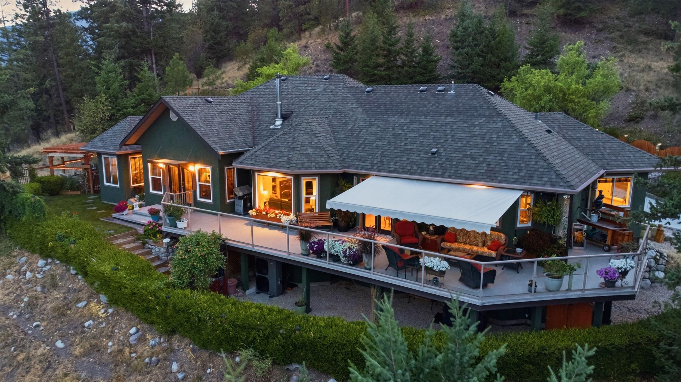 594 Mountain Drive, Vernon, BC - Outdoor With Deck Patio Veranda