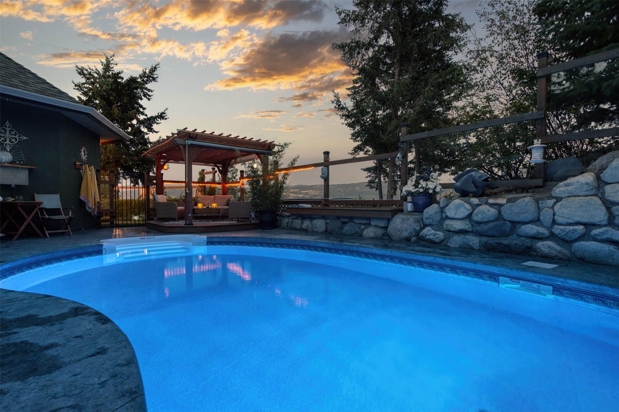 594 Mountain Drive, Vernon, BC - Outdoor With In Ground Pool With Deck Patio Veranda