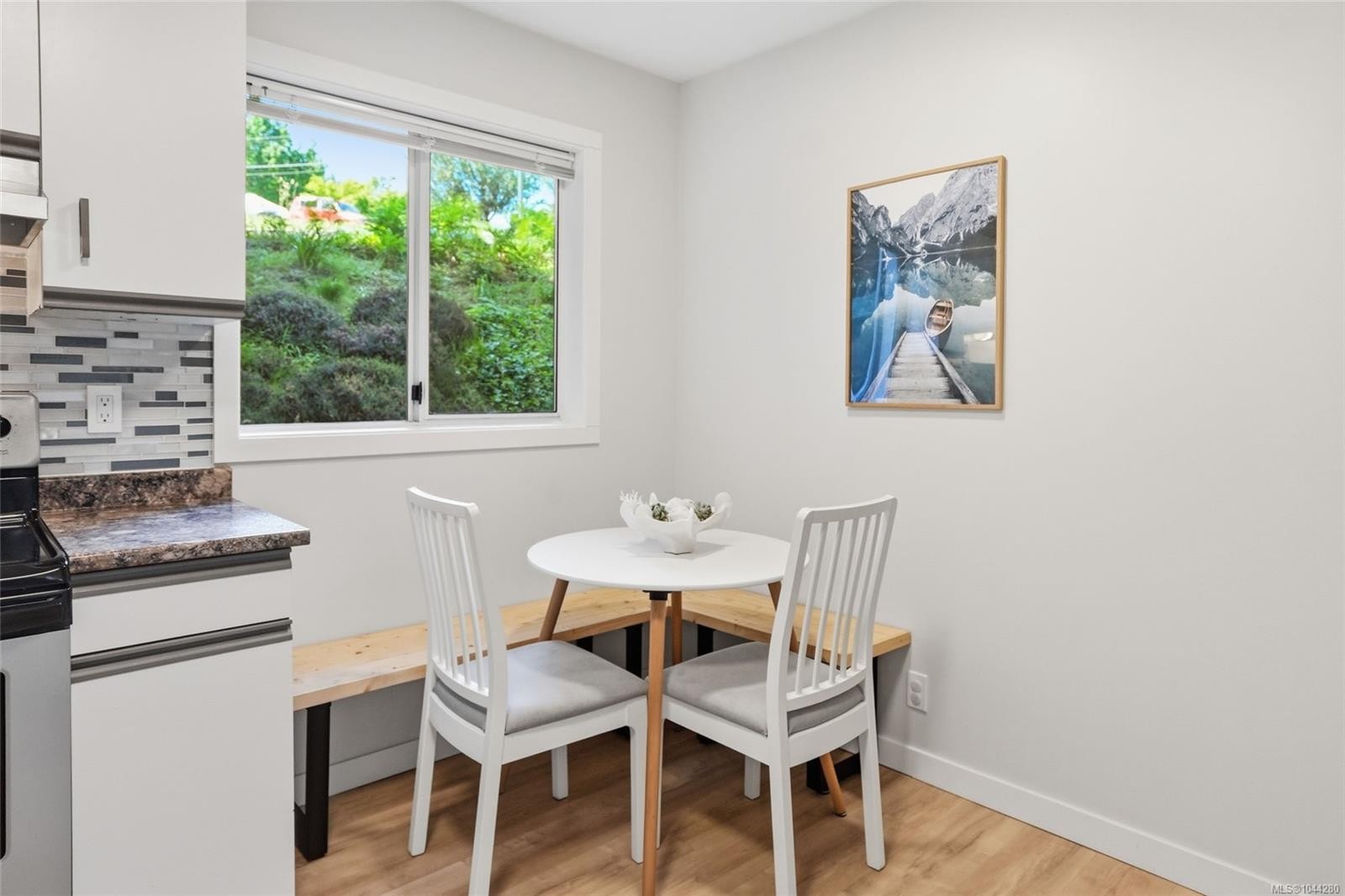 #B-184 Westwood Rd, Nanaimo, BC - Indoor Photo Showing Dining Room