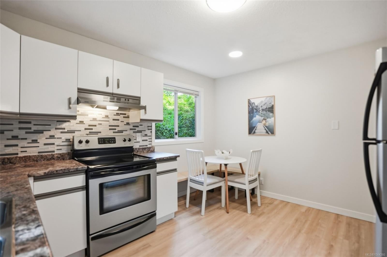 #B-184 Westwood Rd, Nanaimo, BC - Indoor Photo Showing Kitchen