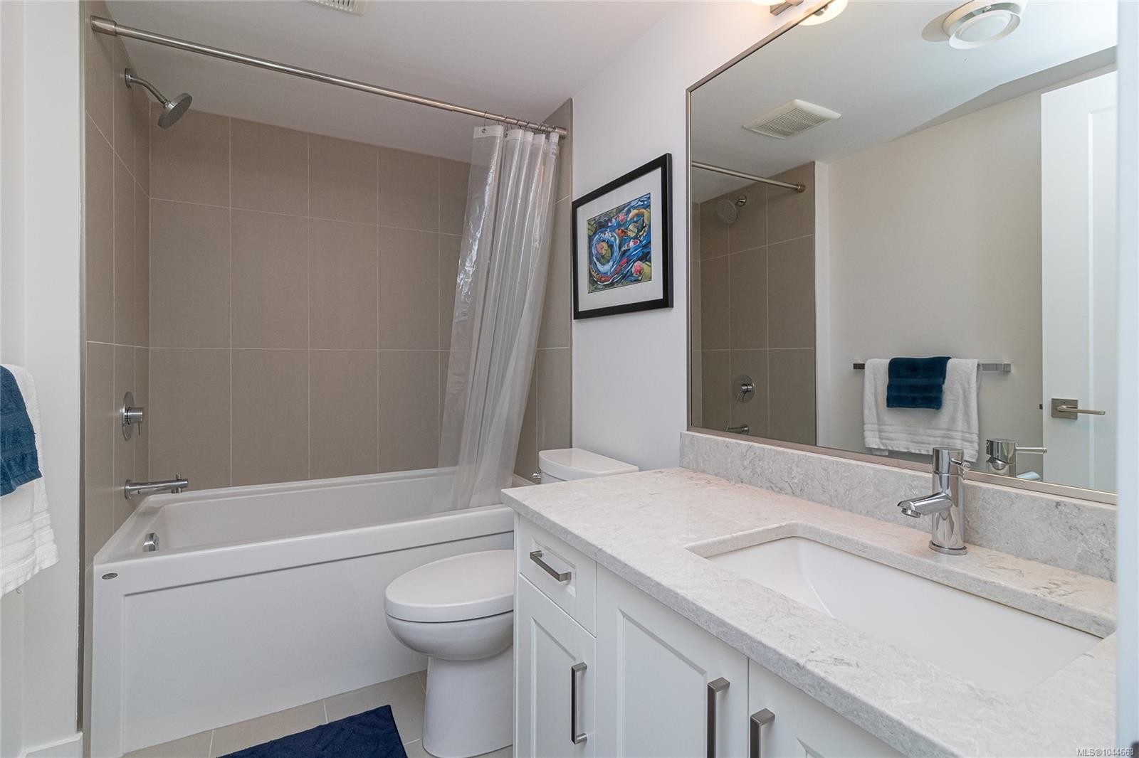 #2-1649 Lloyd Pl, View Royal, BC