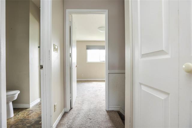 95 West Lake Cr, Winnipeg, MB - Indoor Photo Showing Other Room
