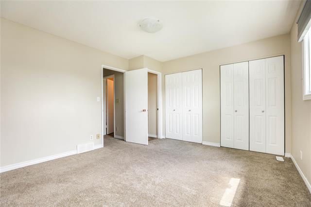 95 West Lake Cr, Winnipeg, MB - Indoor Photo Showing Other Room