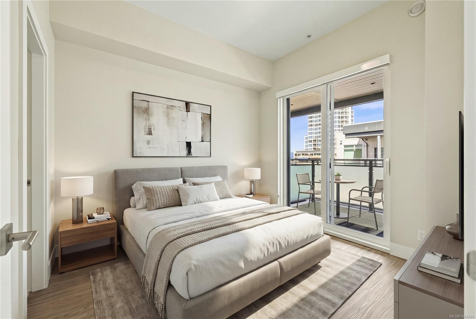 #607-91 Chapel St, Nanaimo, BC - Indoor Photo Showing Bedroom