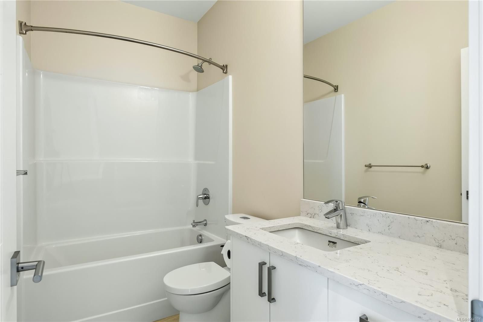 #607-91 Chapel St, Nanaimo, BC - Indoor Photo Showing Bathroom