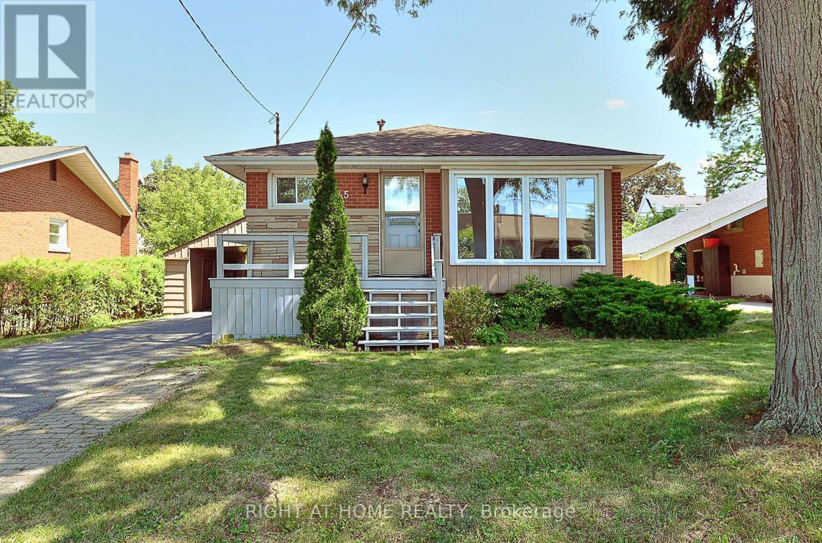 245 West 33Rd Street, Hamilton, ON - Outdoor