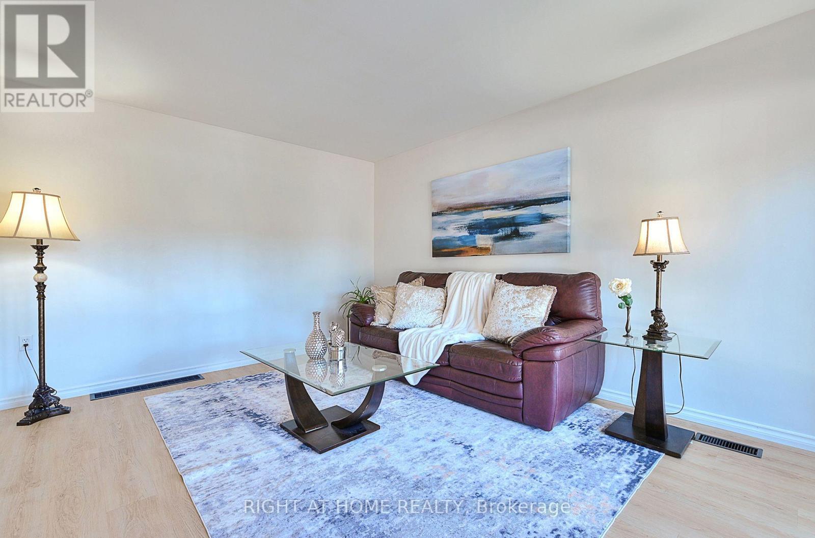 245 West 33Rd Street, Hamilton, ON - Indoor