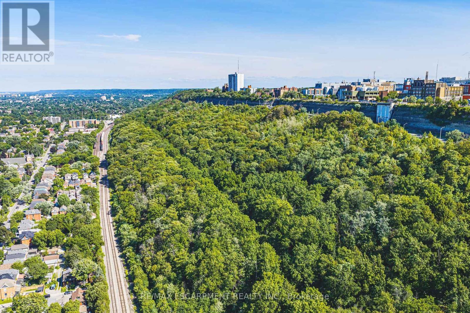 30 Cumberland Avenue, Hamilton, ON - Outdoor With View
