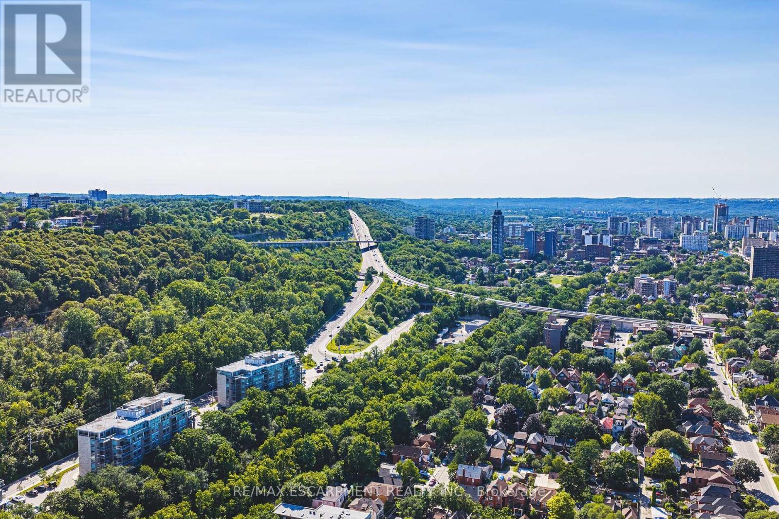 30 Cumberland Avenue, Hamilton, ON - Outdoor With View