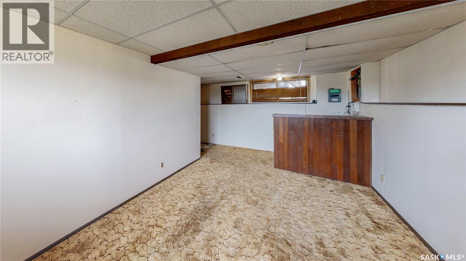 6524 Dewdney Avenue, Regina, SK - Indoor