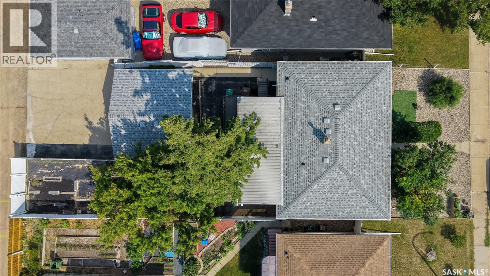 6524 Dewdney Avenue, Regina, SK - Outdoor