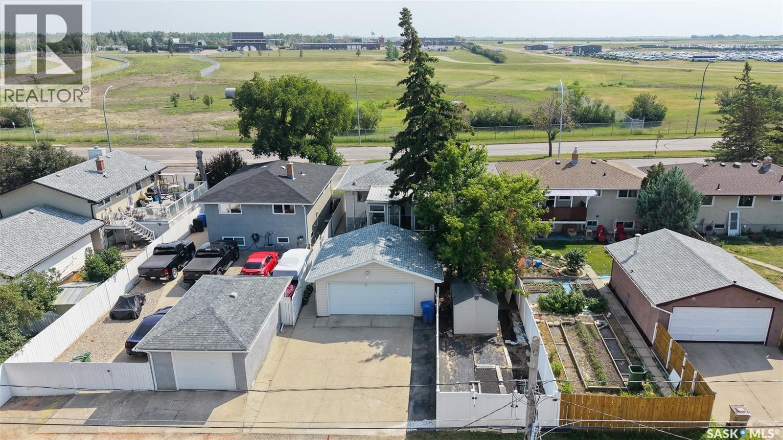 6524 Dewdney Avenue, Regina, SK - Outdoor With View