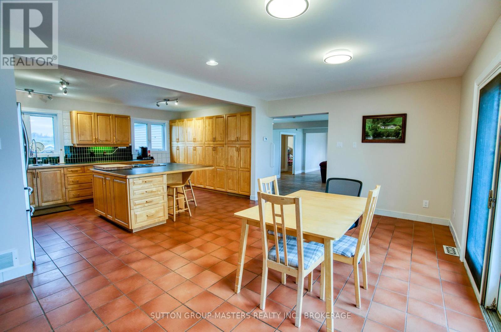 9392 Highway 33 Highway, Greater Napanee (Greater Napanee), ON - Indoor Photo Showing Other Room