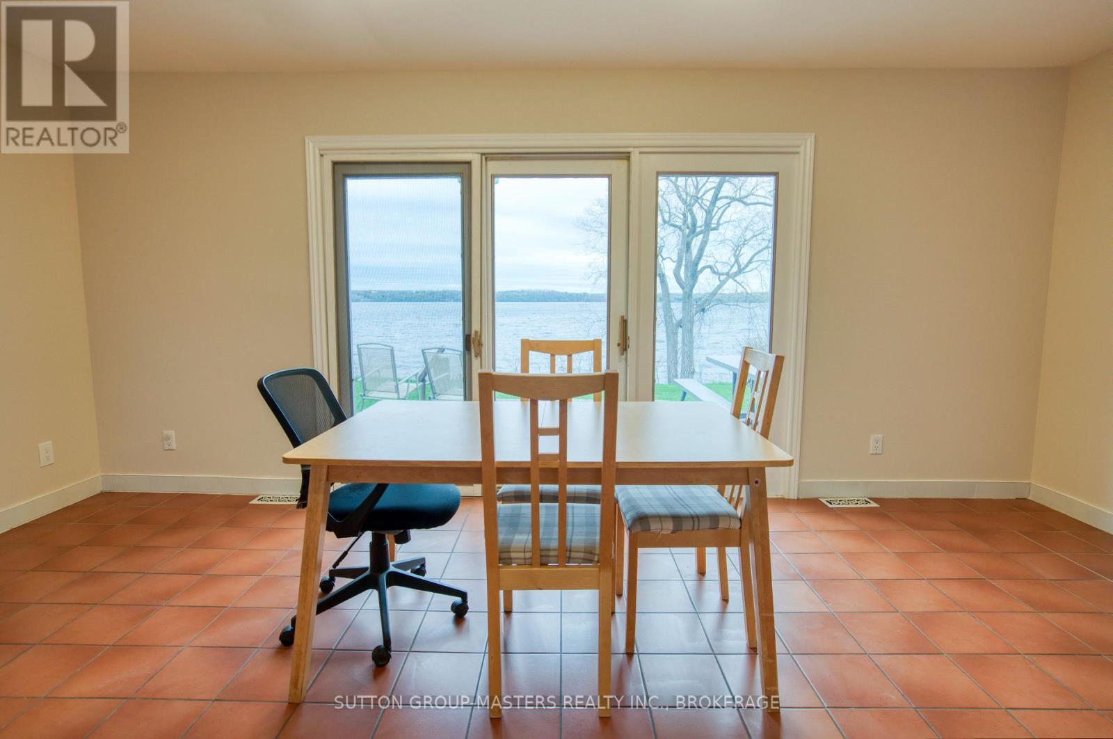 9392 Highway 33 Highway, Greater Napanee (Greater Napanee), ON - Indoor Photo Showing Dining Room