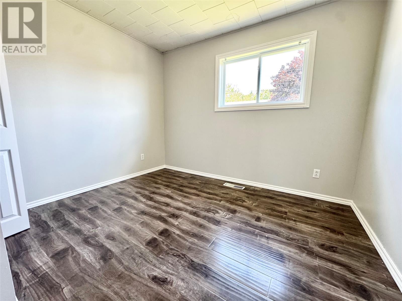 25 Second Avenue, Lewisporte, NL - Indoor Photo Showing Other Room