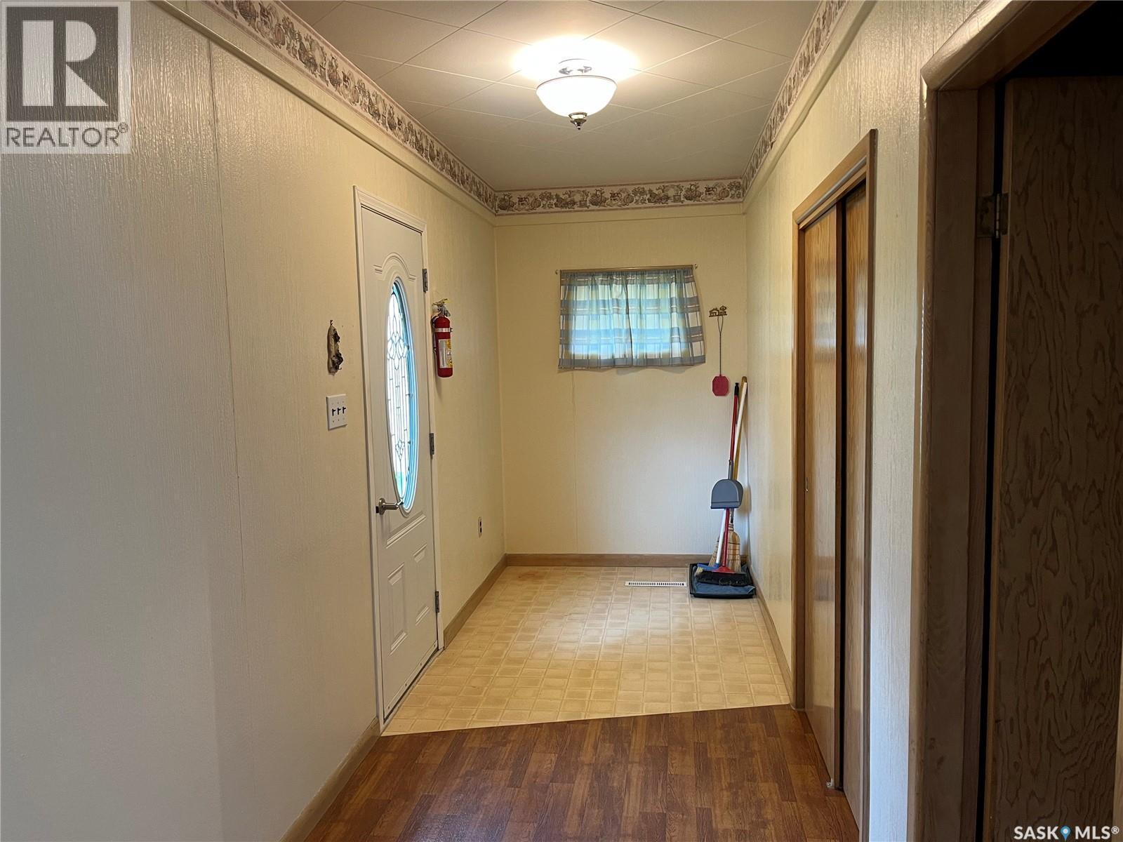 43 2Nd Avenue E, Lafleche, SK - Indoor Photo Showing Other Room
