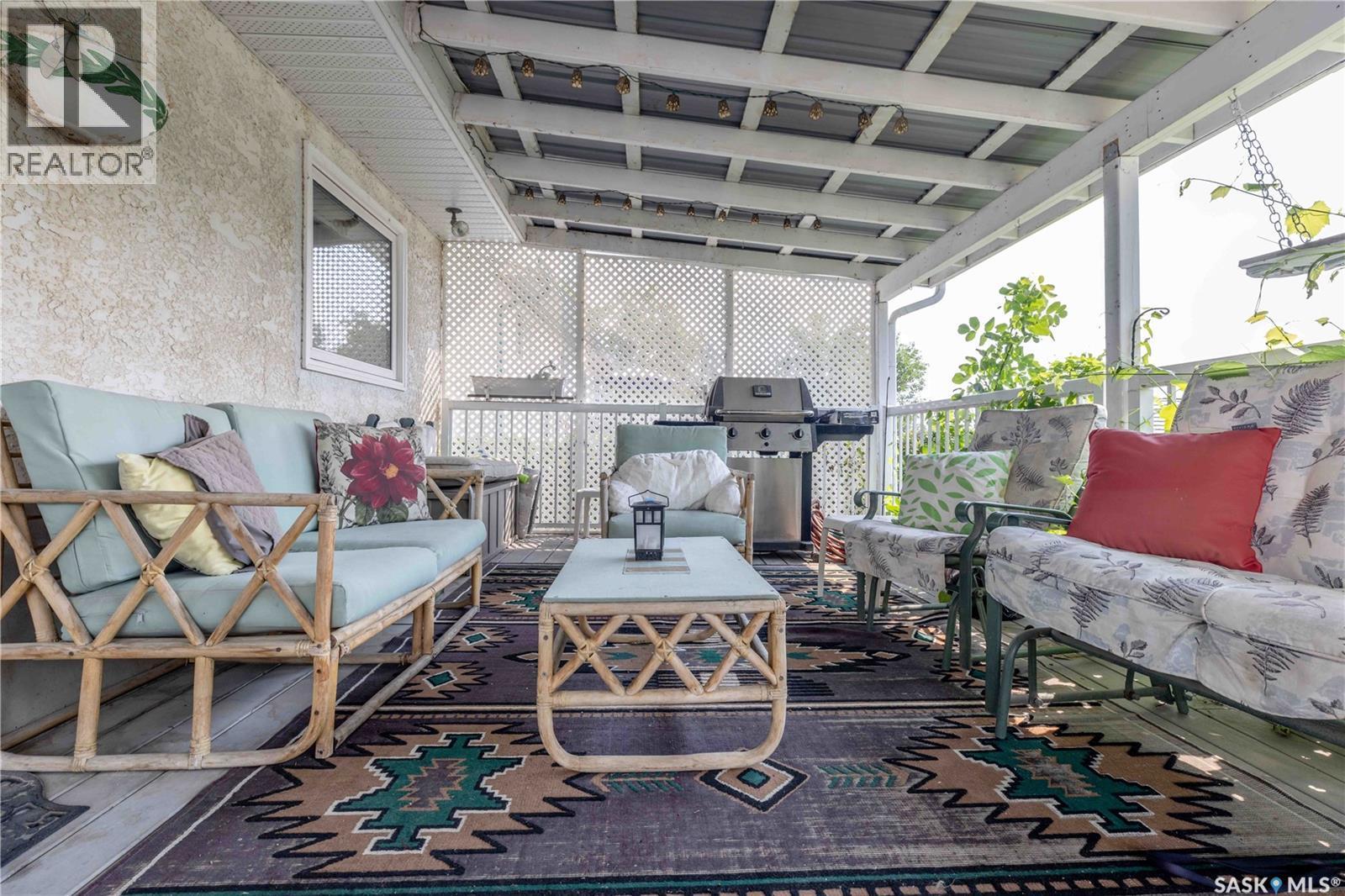 50 Manitou Court, Saskatoon, SK - Outdoor With Deck Patio Veranda