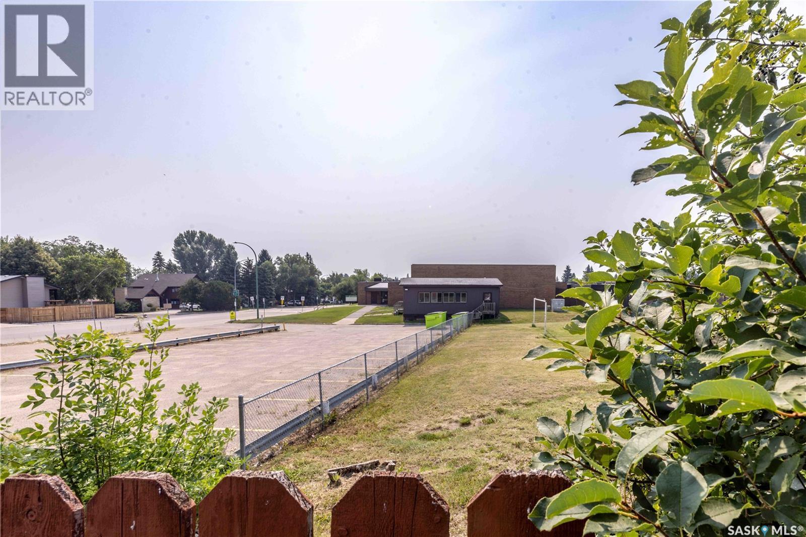 50 Manitou Court, Saskatoon, SK - Outdoor