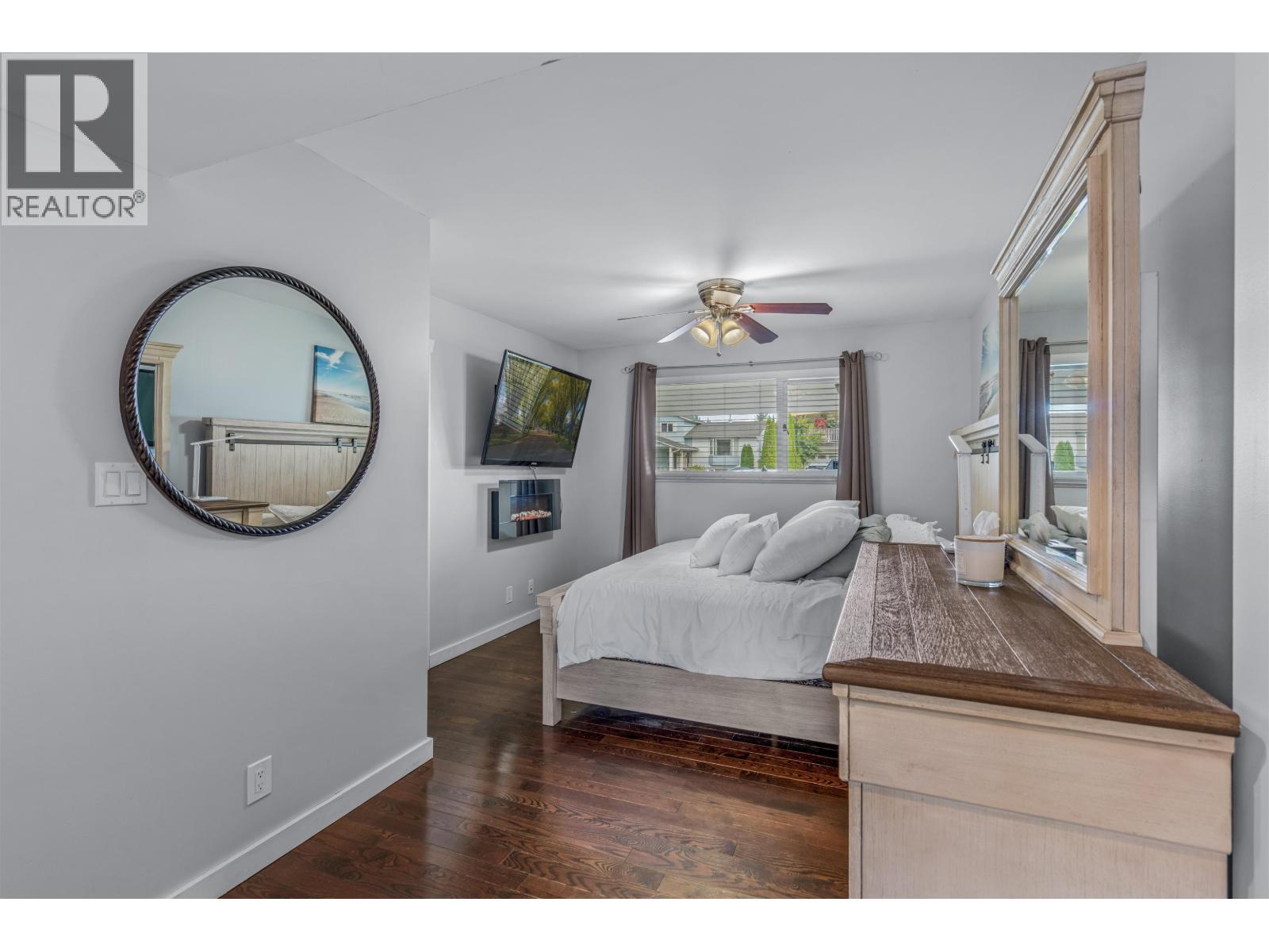 389 Neff Crescent, Prince George, BC - Indoor Photo Showing Bedroom
