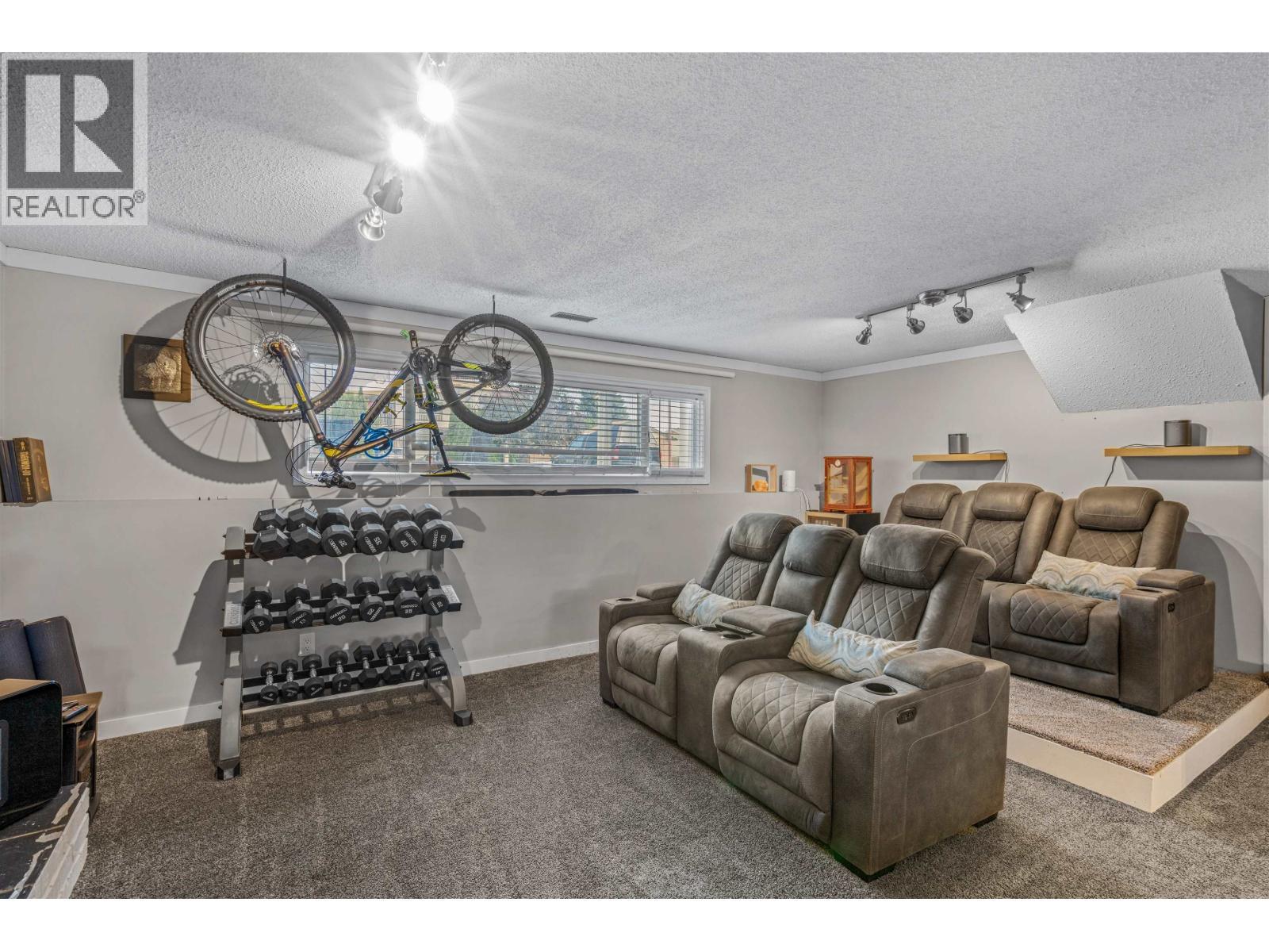 389 Neff Crescent, Prince George, BC - Indoor Photo Showing Other Room