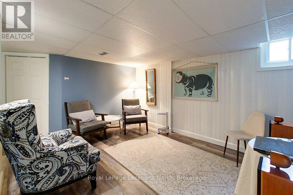 642 Spruce Street, Collingwood, ON - Indoor