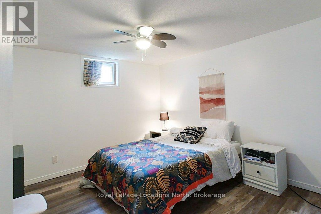 642 Spruce Street, Collingwood, ON - Indoor Photo Showing Bedroom