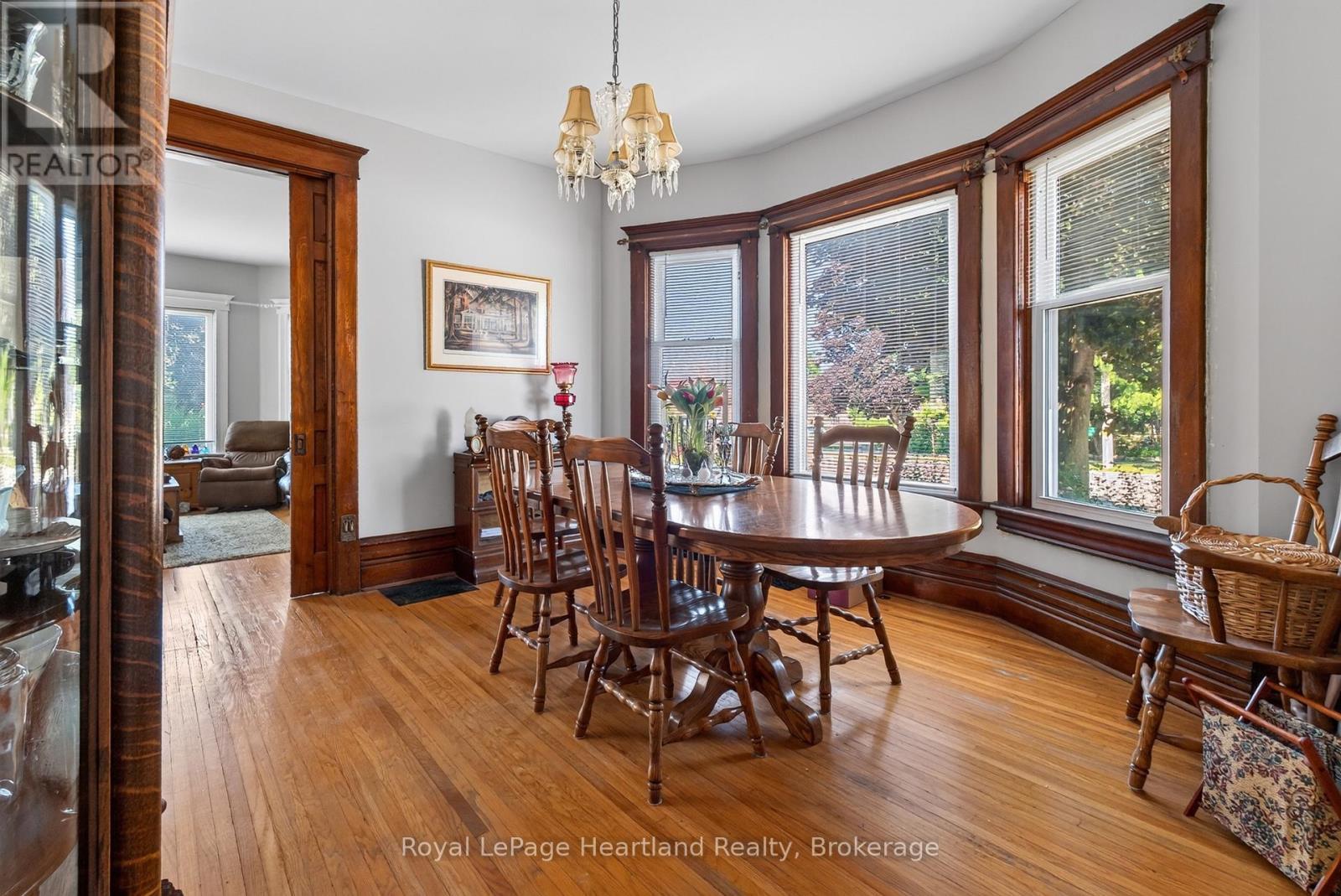 85 Montreal Street, Goderich (Goderich (Town)), ON - Indoor Photo Showing Dining Room