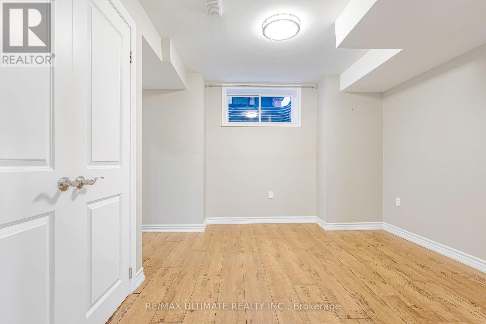 42 Walker Boulevard, New Tecumseth, ON - Indoor Photo Showing Other Room