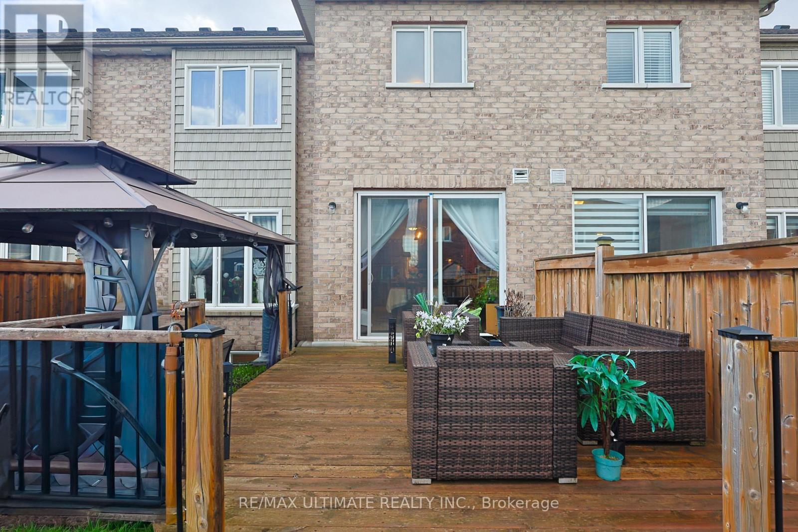 42 Walker Boulevard, New Tecumseth, ON - Outdoor With Exterior
