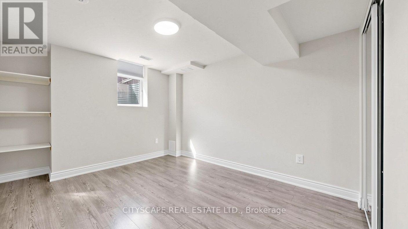 769 White Clover Way, Mississauga, ON - Indoor Photo Showing Bathroom