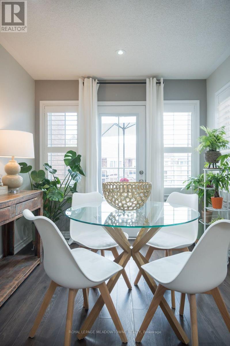 298 Reis Place, Milton, ON - Indoor Photo Showing Other Room