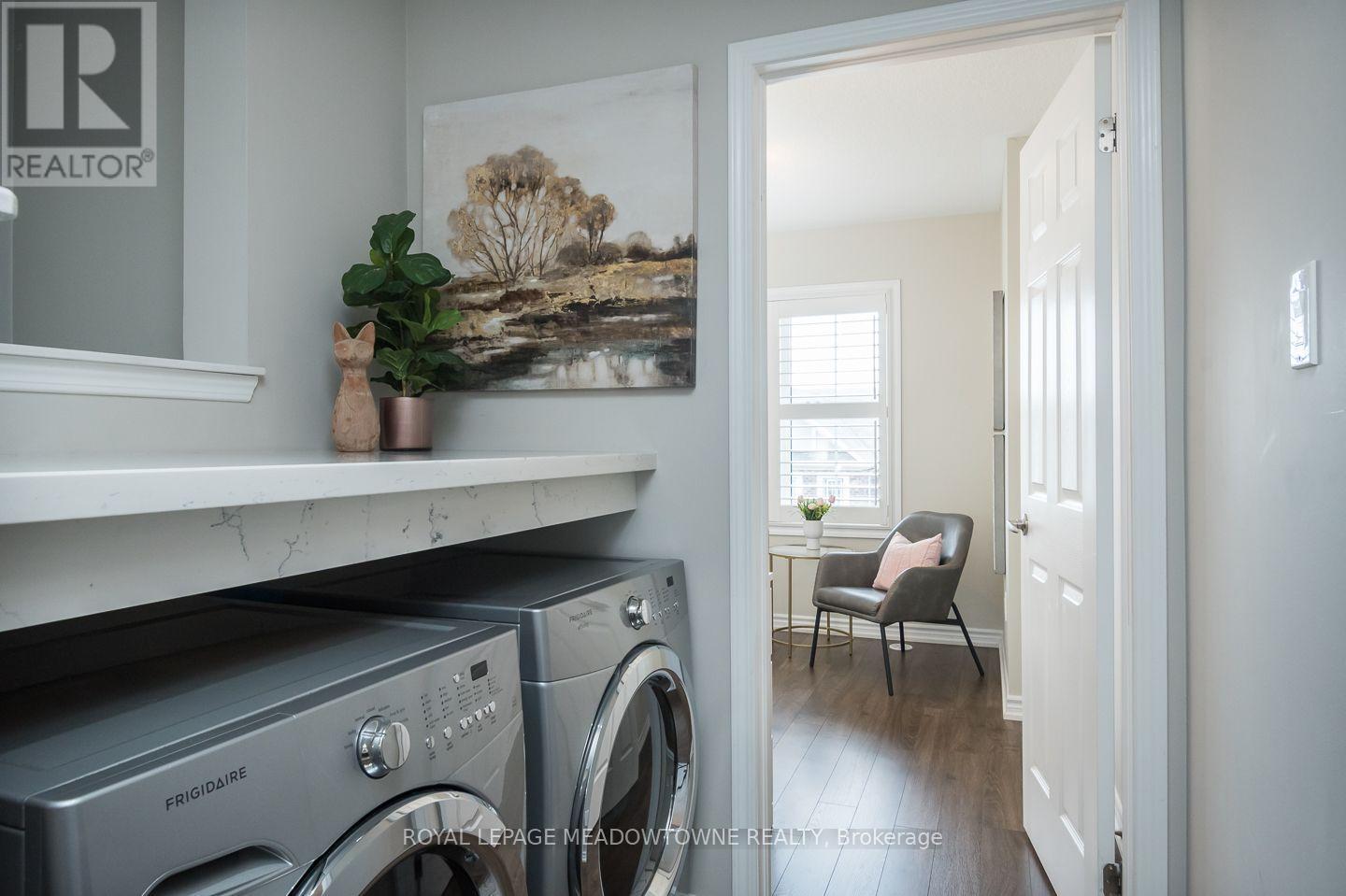 298 Reis Place, Milton, ON - Indoor Photo Showing Laundry Room