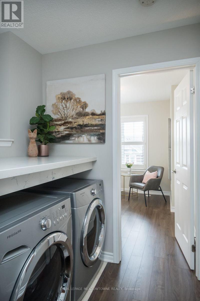 298 Reis Place, Milton, ON - Indoor Photo Showing Laundry Room