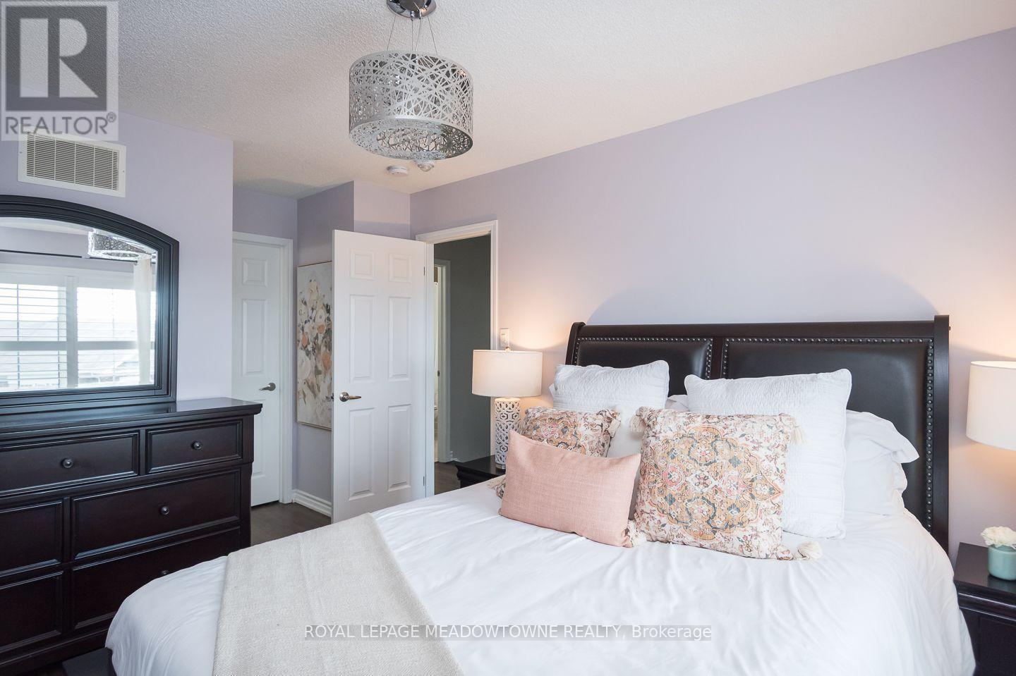 298 Reis Place, Milton, ON - Indoor Photo Showing Bedroom