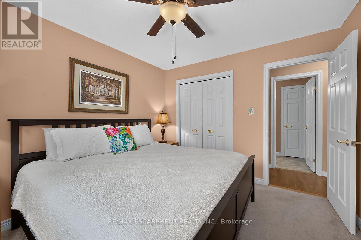 25 Eric Burke Court, Hamilton, ON - Indoor Photo Showing Bedroom
