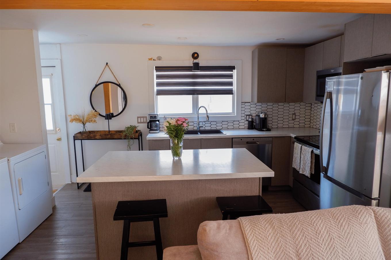 106 Spring Park Road, Charlottetown, PE - Indoor Photo Showing Kitchen