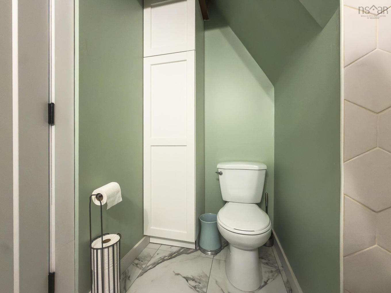 17 Hardwood Lane South Branch, Forest Glen, NS - Indoor Photo Showing Bathroom