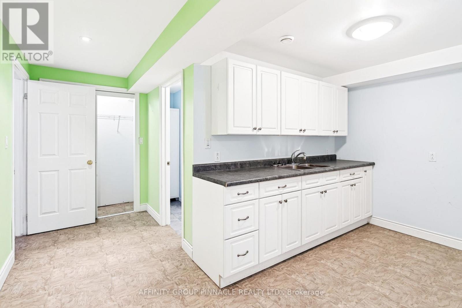 186 Mclaughlin Road, Kawartha Lakes (Lindsay), ON - Indoor