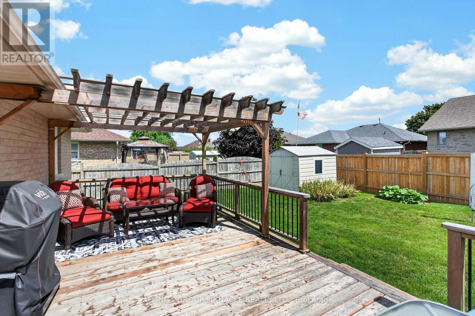 186 Mclaughlin Road, Kawartha Lakes (Lindsay), ON - Outdoor With Deck Patio Veranda With Exterior