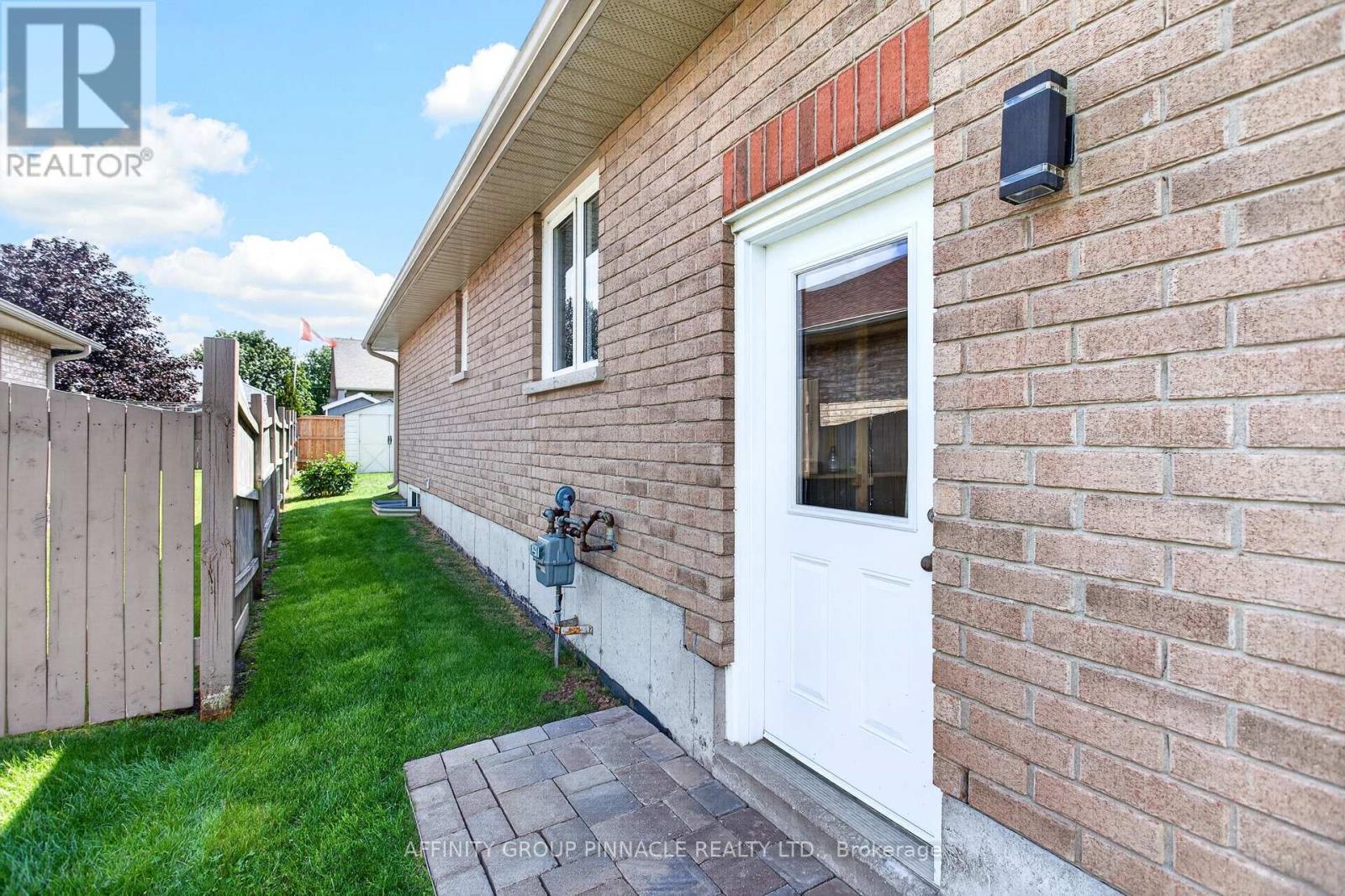 186 Mclaughlin Road, Kawartha Lakes (Lindsay), ON - Outdoor With Exterior