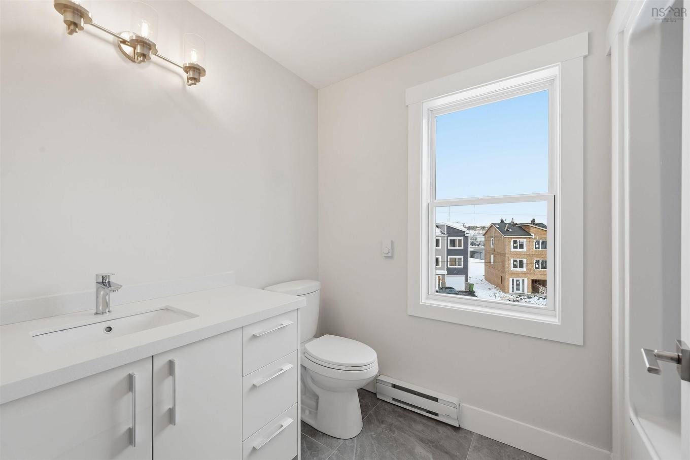 21 Zeppelin Crescent, Beechville, NS - Indoor Photo Showing Bathroom