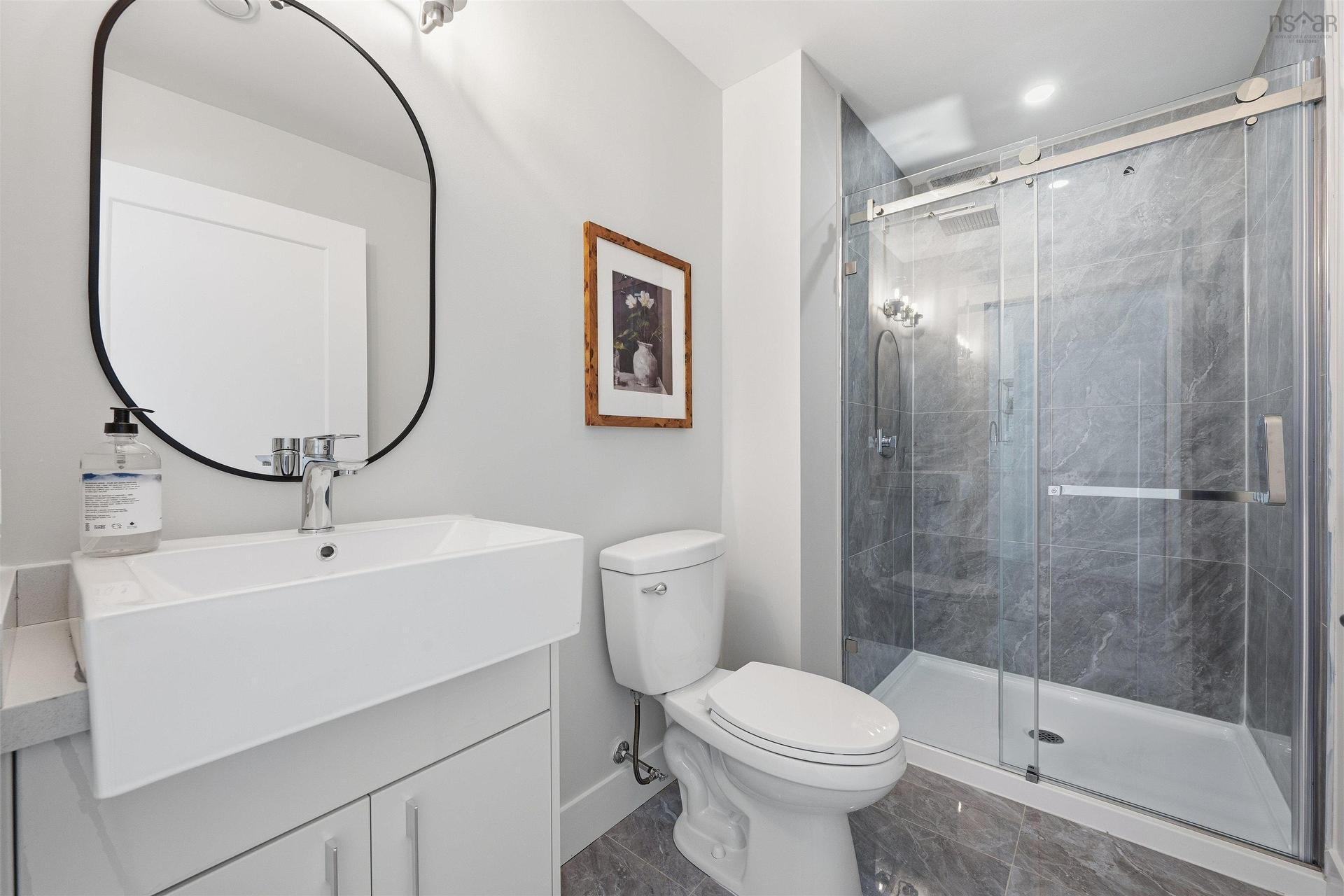21 Zeppelin Crescent, Beechville, NS - Indoor Photo Showing Bathroom