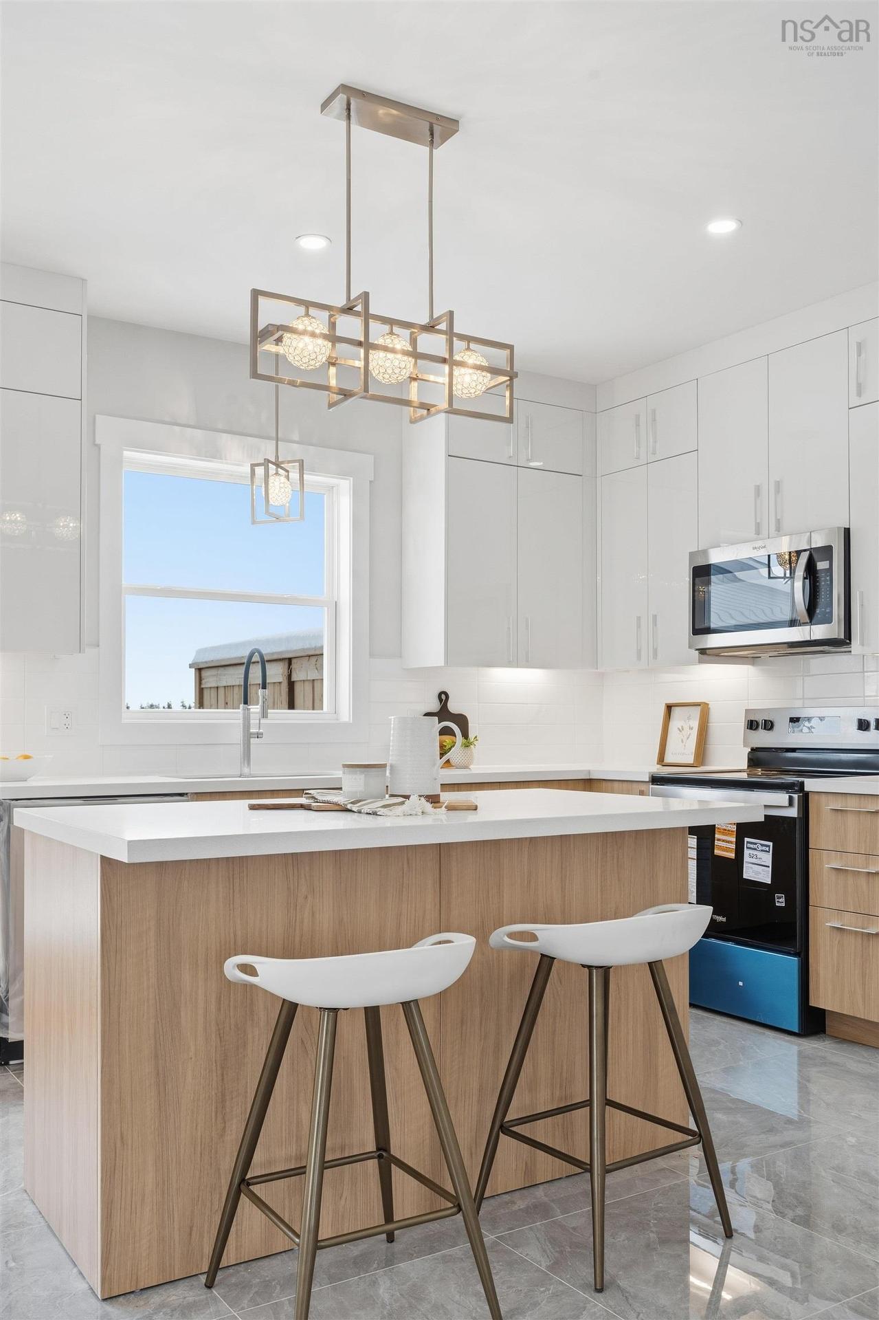 21 Zeppelin Crescent, Beechville, NS - Indoor Photo Showing Kitchen With Upgraded Kitchen